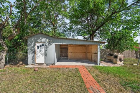 204 Taylor Street Hutto TX 78634