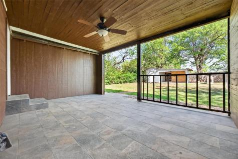 204 Taylor Street Hutto TX 78634