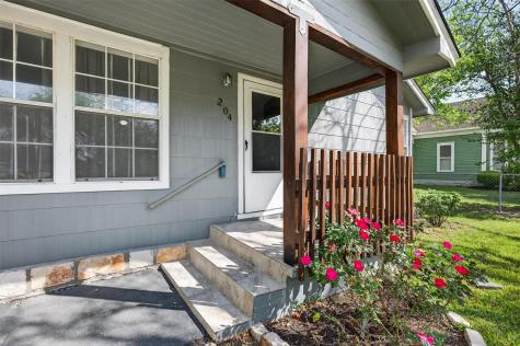 204 Taylor Street Hutto TX 78634