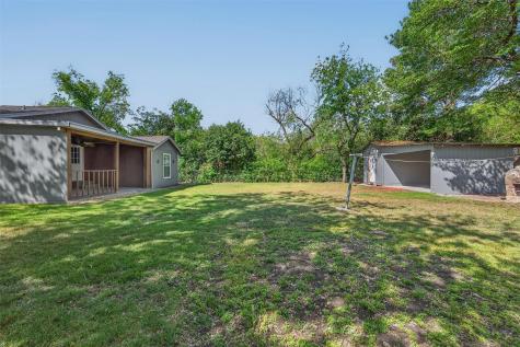 204 Taylor Street Hutto TX 78634