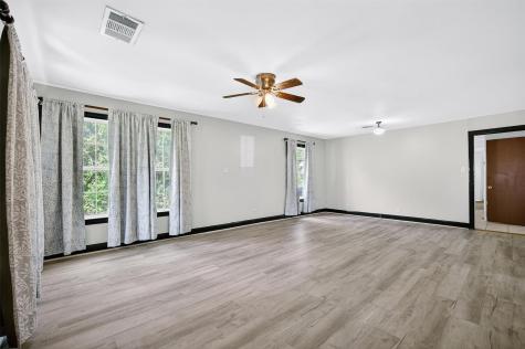 204 Taylor Street Hutto TX 78634