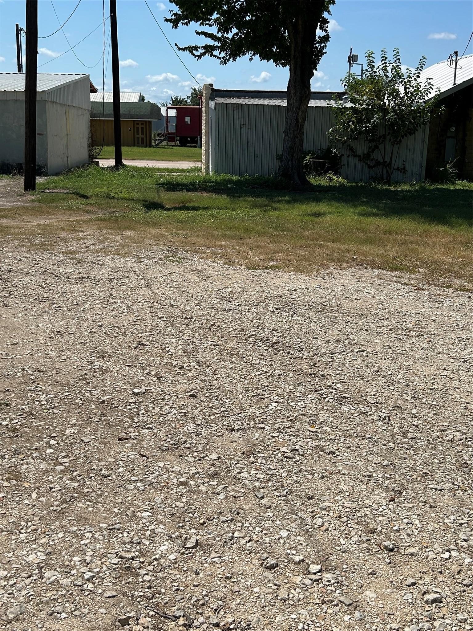 122 W Milam Avenue Rockdale TX 76567