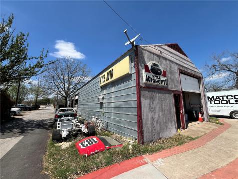 107 N Main Street Kyle TX 78640
