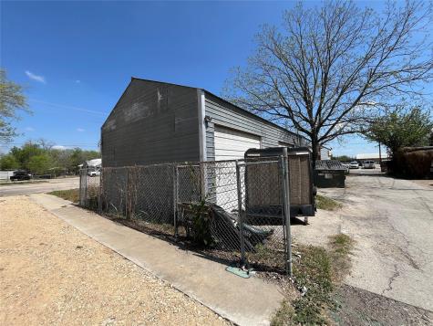 107 N Main Street Kyle TX 78640
