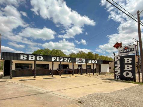 211 S Us Highway 281 Johnson City TX 78636