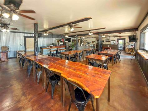211 S Us Highway 281 Johnson City TX 78636