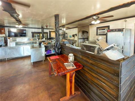 211 S Us Highway 281 Johnson City TX 78636