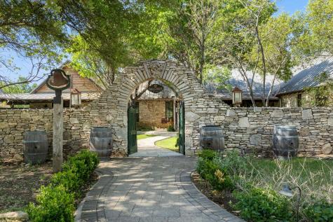 18059 Fm 1826 Road Driftwood TX 78619