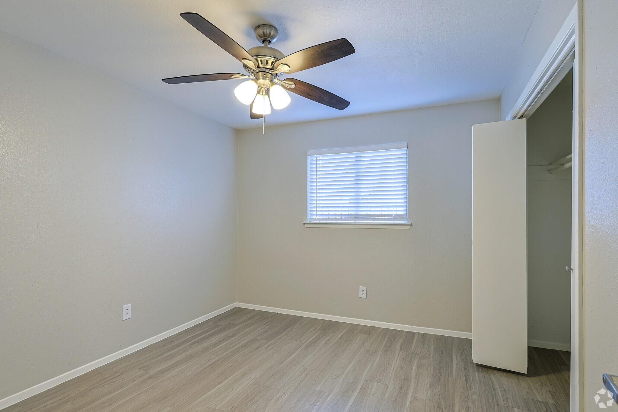 3138 Manor Road Austin TX 78723
