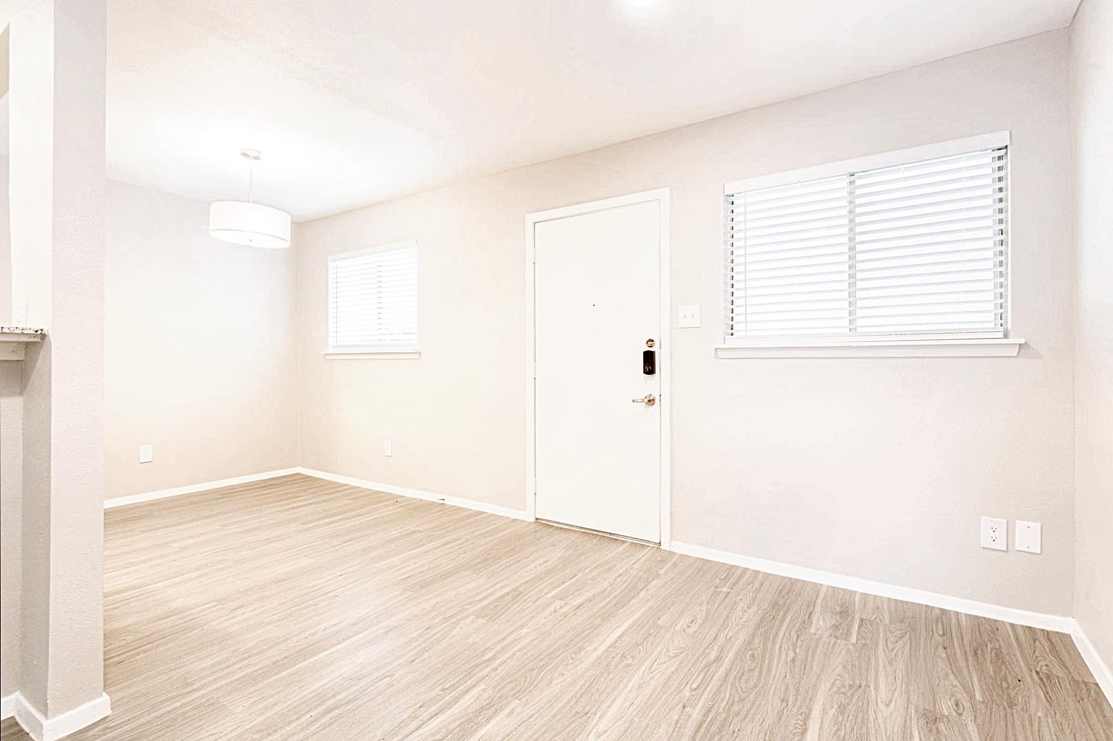 3138 Manor Road Austin TX 78723