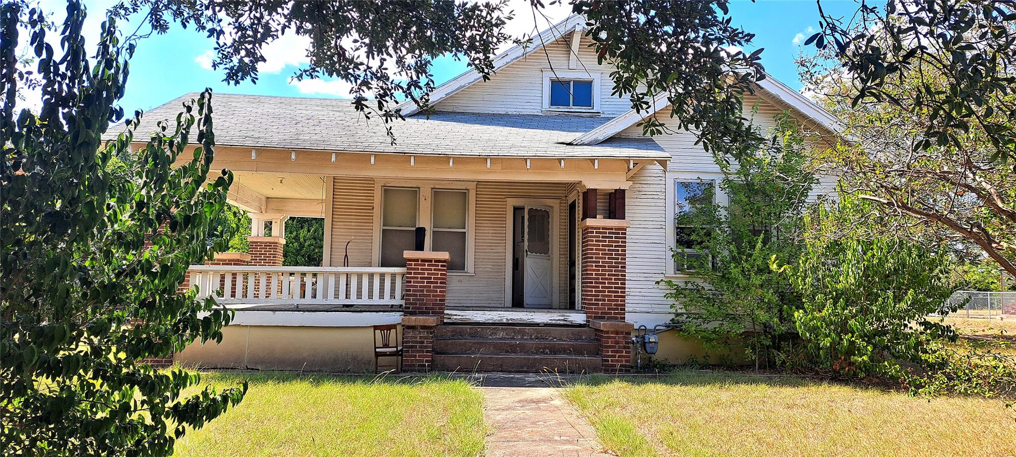 507 Sloan Street Taylor TX 76574