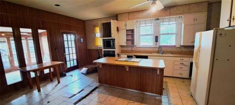 507 Sloan Street Taylor TX 76574