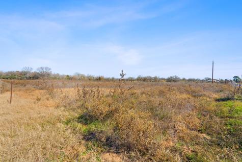 10996 Us Highway 90 W Harwood TX 78632