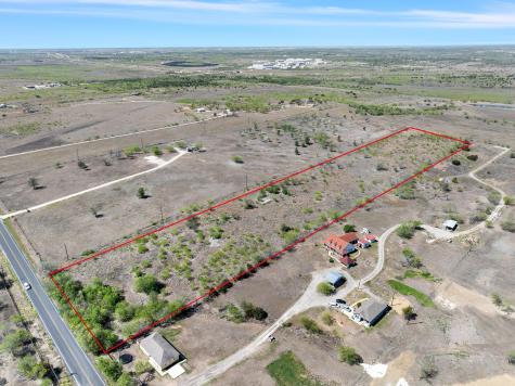 9006 Burklund Farms Road Del Valle TX 78617
