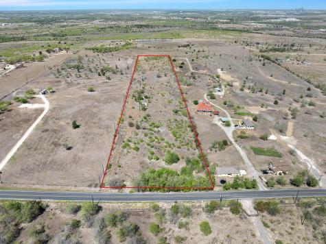 9006 Burklund Farms Road Del Valle TX 78617