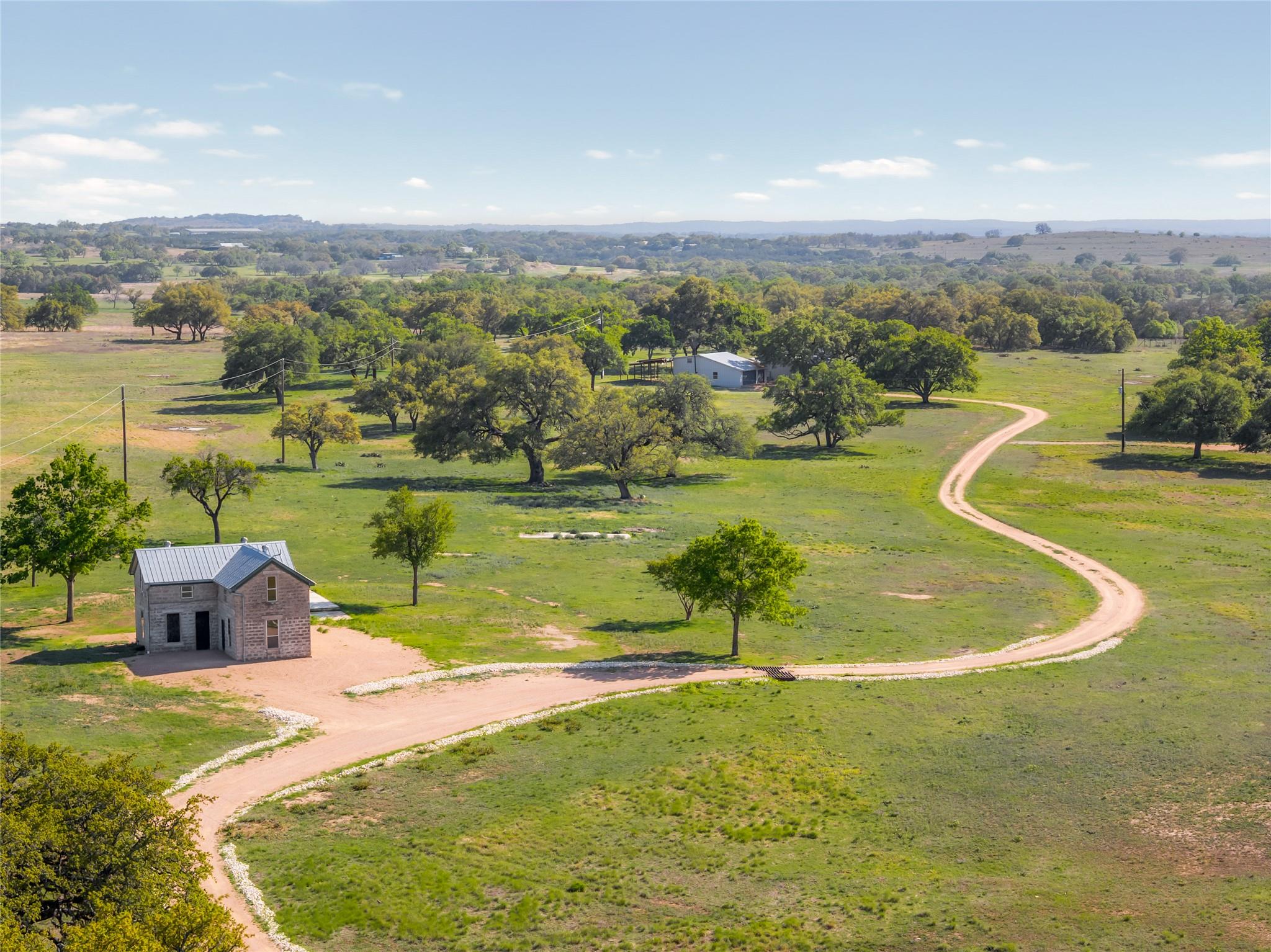 9695 W Us 290 Highway Hye TX 78635