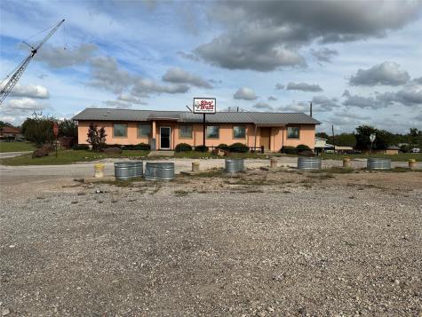 101 SE Mulberry Street Rockdale TX 76567