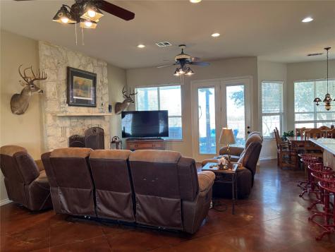 2401 County Road 130 Hutto TX 78634