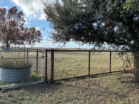 2401 County Road 130 Hutto TX 78634