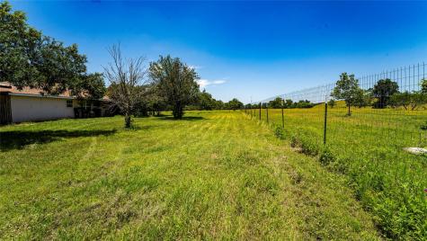 1141-A E 3rd Street Rockdale TX 76567