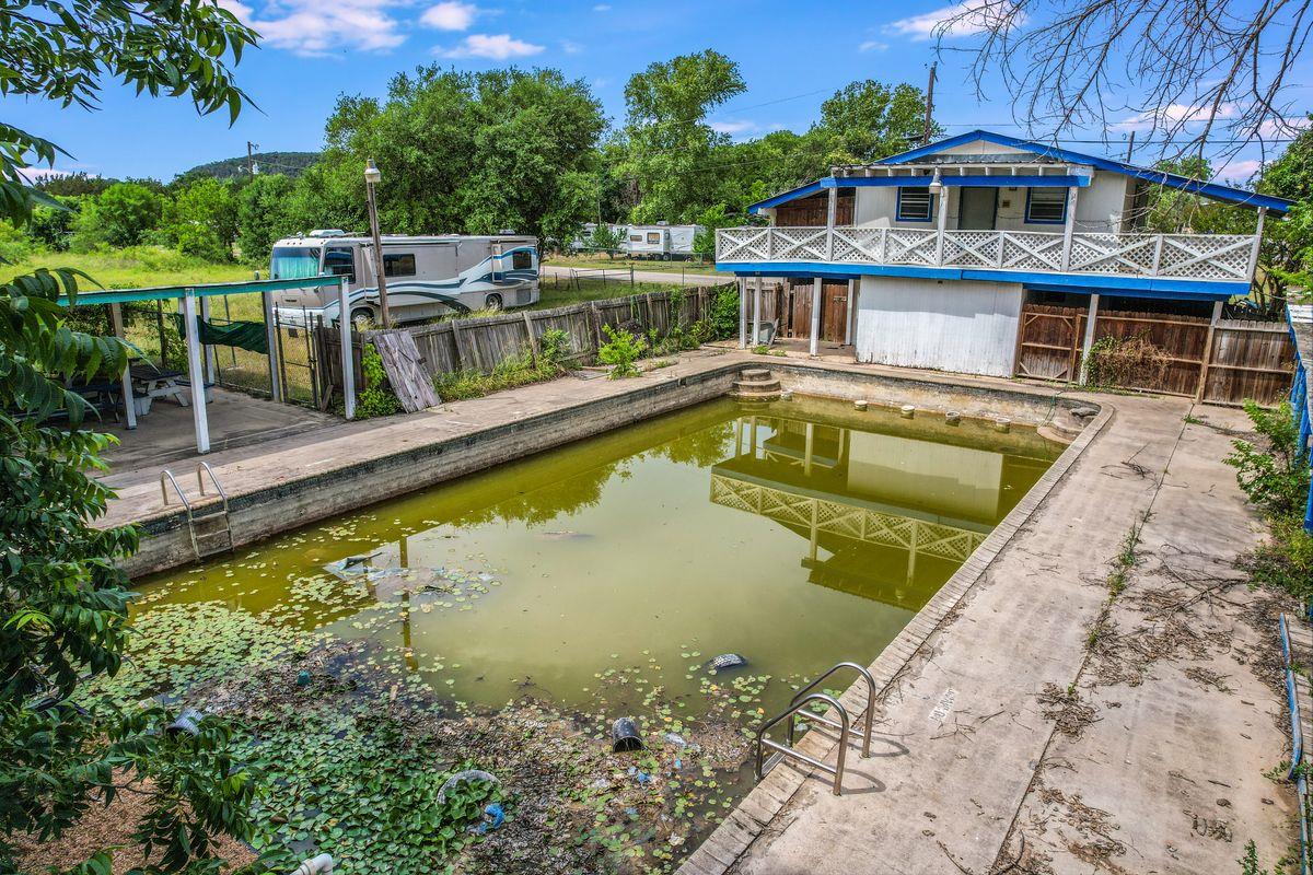 201 Oak Drive Canyon Lake TX 78132