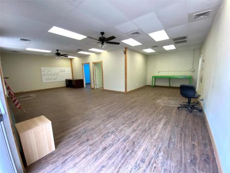 301 Bishop Street Smithville TX 78957