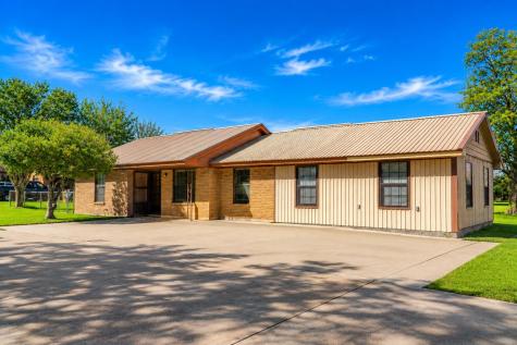 4959 Us Highway 90 Alleyton TX 78935