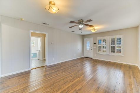 318 NW Loop 230 Highway Smithville TX 78957