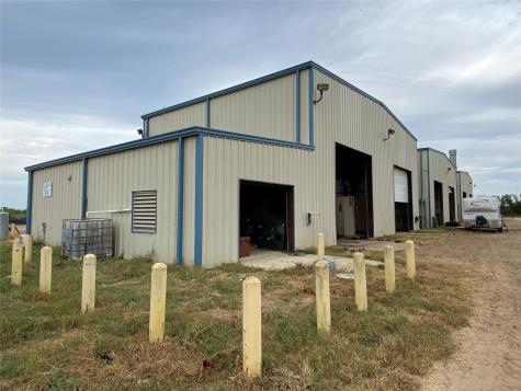3547 Fm 236 Highway Victoria TX 77905