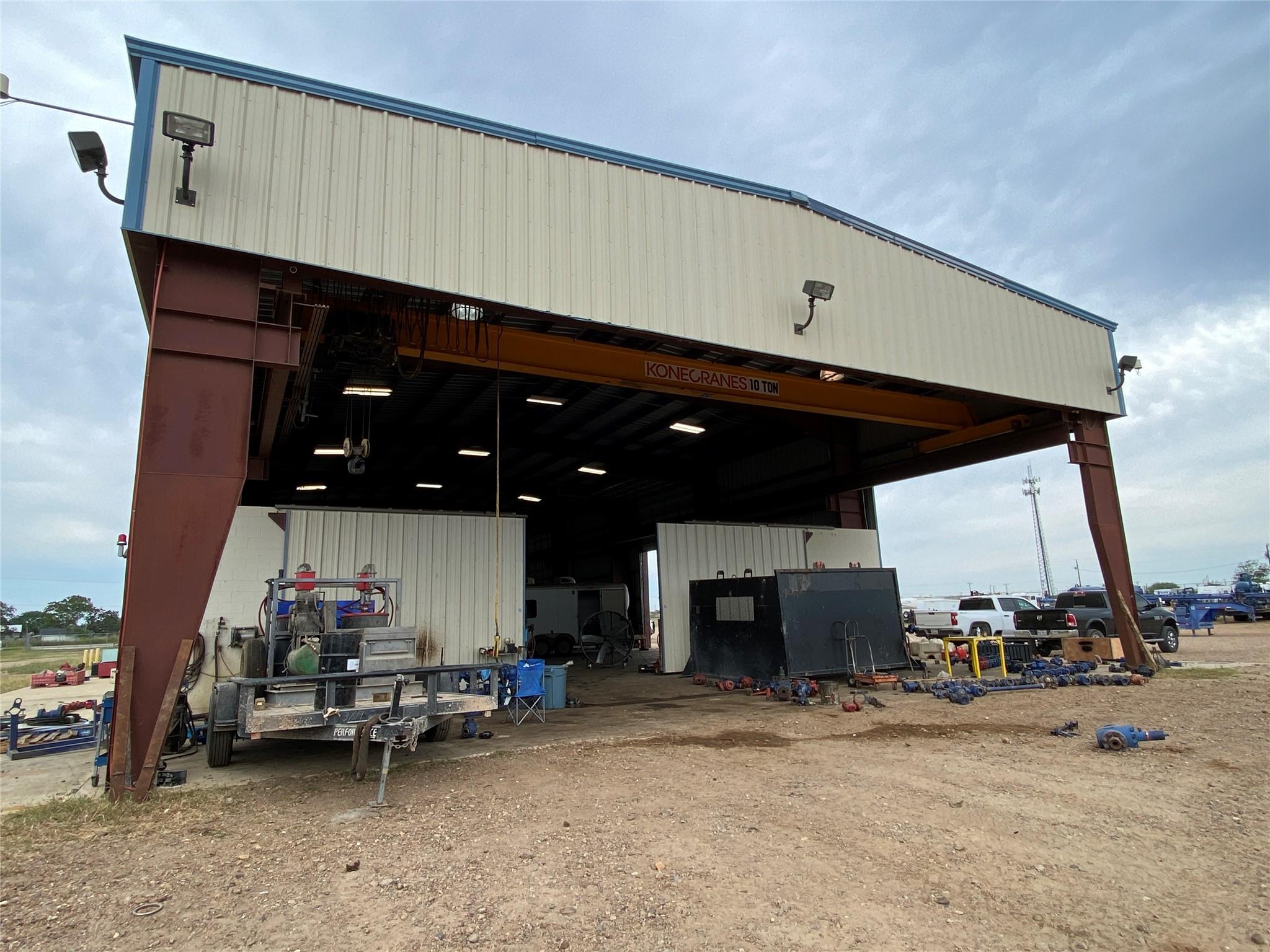 3547 Fm 236 Highway Victoria TX 77905