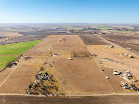 2927 County Road 302 Bartlett TX 76511
