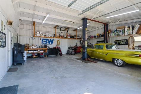 415 State Highway 36 S Highway Caldwell TX 77836