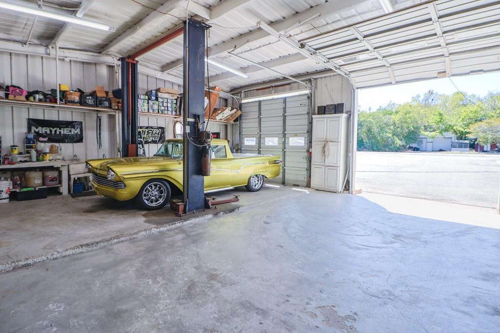 415 State Highway 36 S Highway Caldwell TX 77836