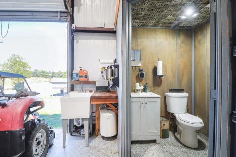 415 State Highway 36 S Highway Caldwell TX 77836