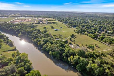 1218 Lovers Lane Bastrop TX 78602