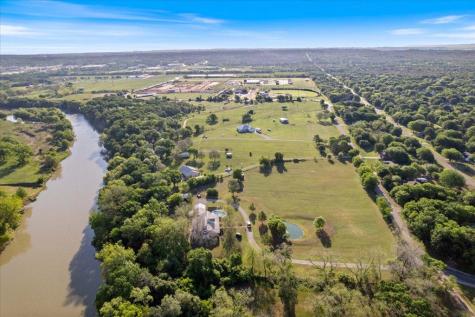 1218 Lovers Lane Bastrop TX 78602