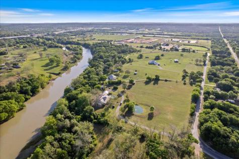 1218 Lovers Lane Bastrop TX 78602