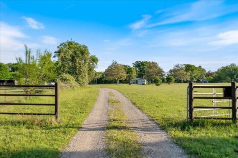 1218 Lovers Lane Bastrop TX 78602