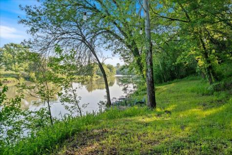 1218 Lovers Lane Bastrop TX 78602
