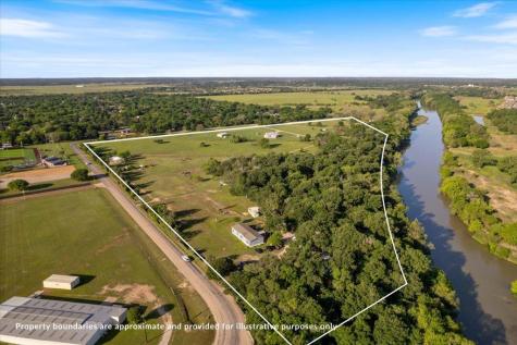 1218 Lovers Lane Bastrop TX 78602