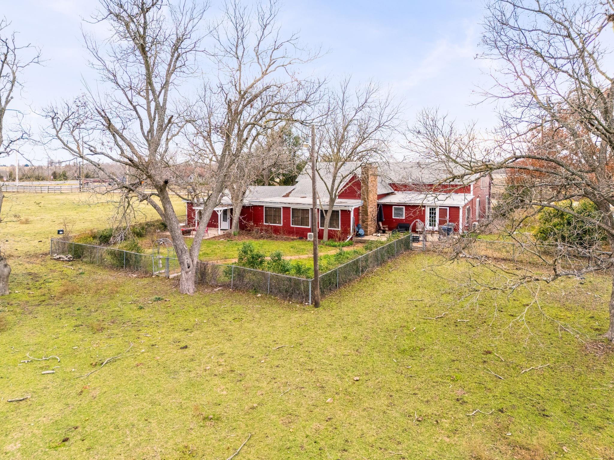1201 S Rio Grande Street Taylor TX 76574