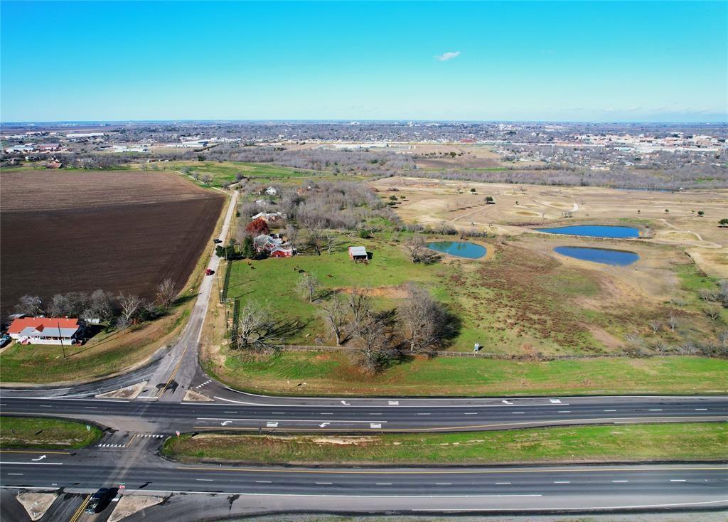 1201 S Rio Grande Street Taylor TX 76574