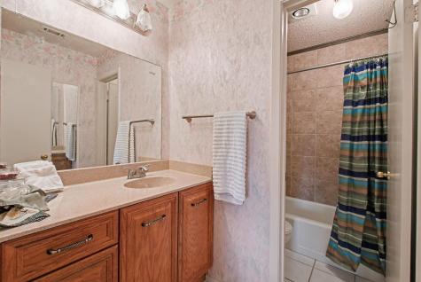 604 Highcrest # 213 Drive Granite Shoals TX 78654