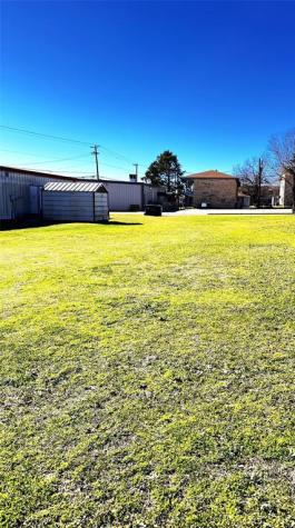 1614 W Cameron Avenue Rockdale TX 76567