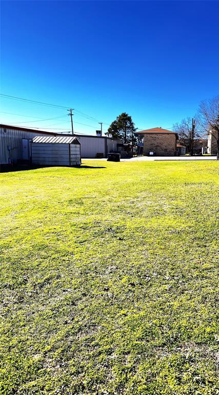 1614 W Cameron Avenue Rockdale TX 76567