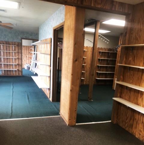 1614 W Cameron Avenue Rockdale TX 76567