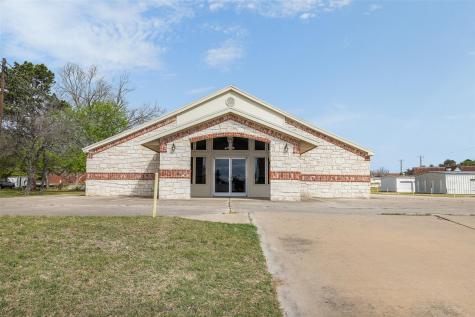 1306 W Cameron Avenue Rockdale TX 76567