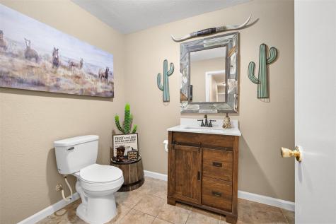 1306 W Cameron Avenue Rockdale TX 76567