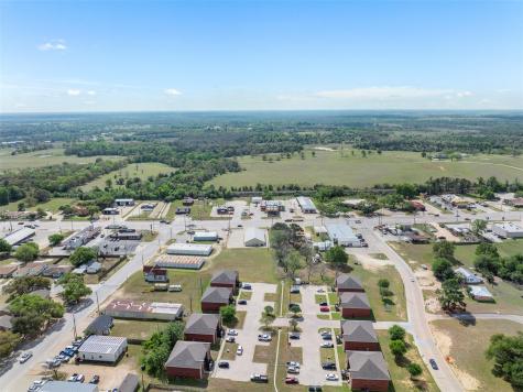 1306 W Cameron Avenue Rockdale TX 76567