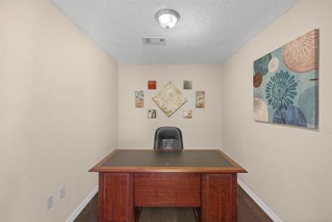 1306 W Cameron Avenue Rockdale TX 76567